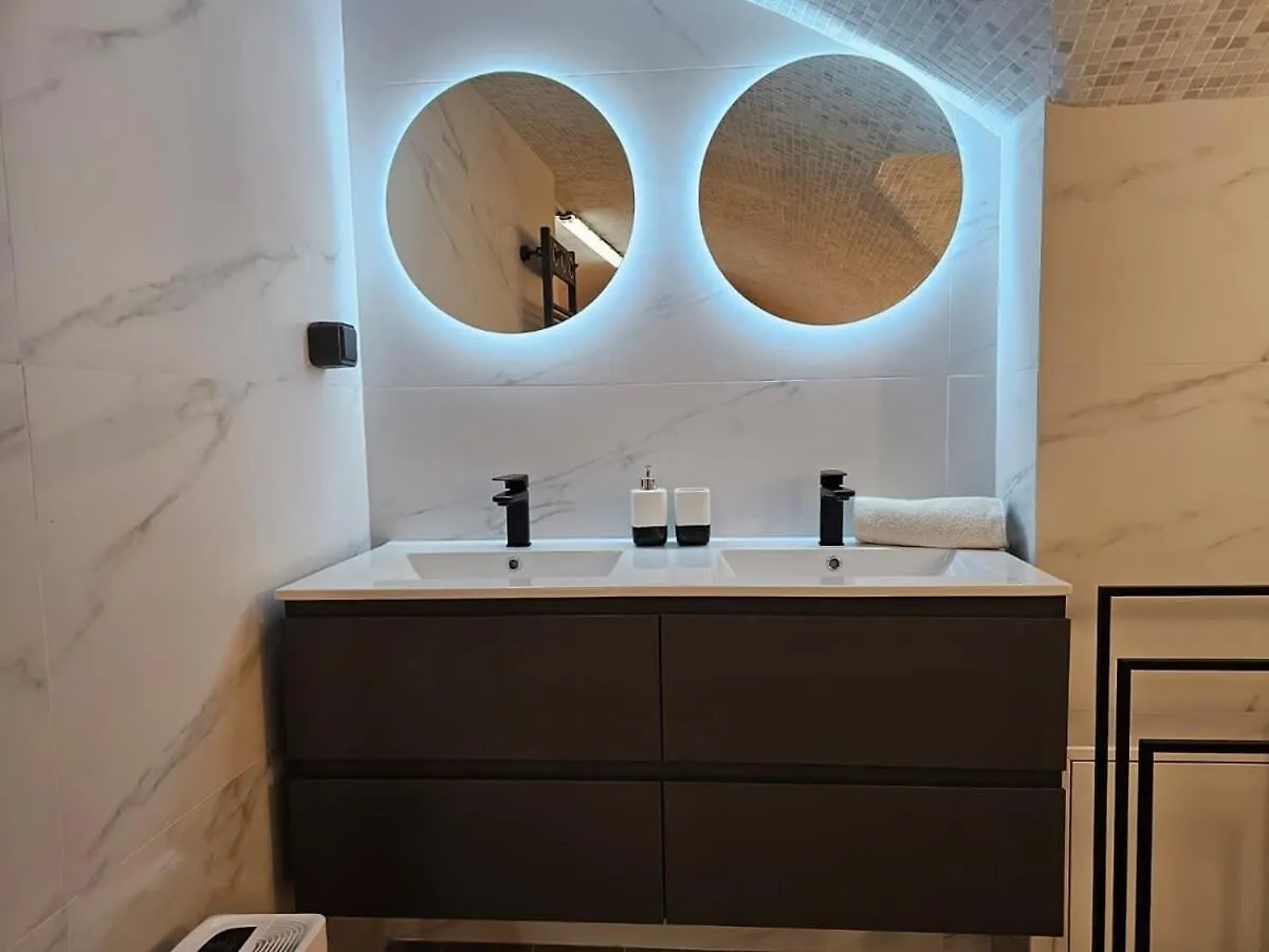 Appartement Familiale Sauna Paris 10 - 8P - Flat-Guest